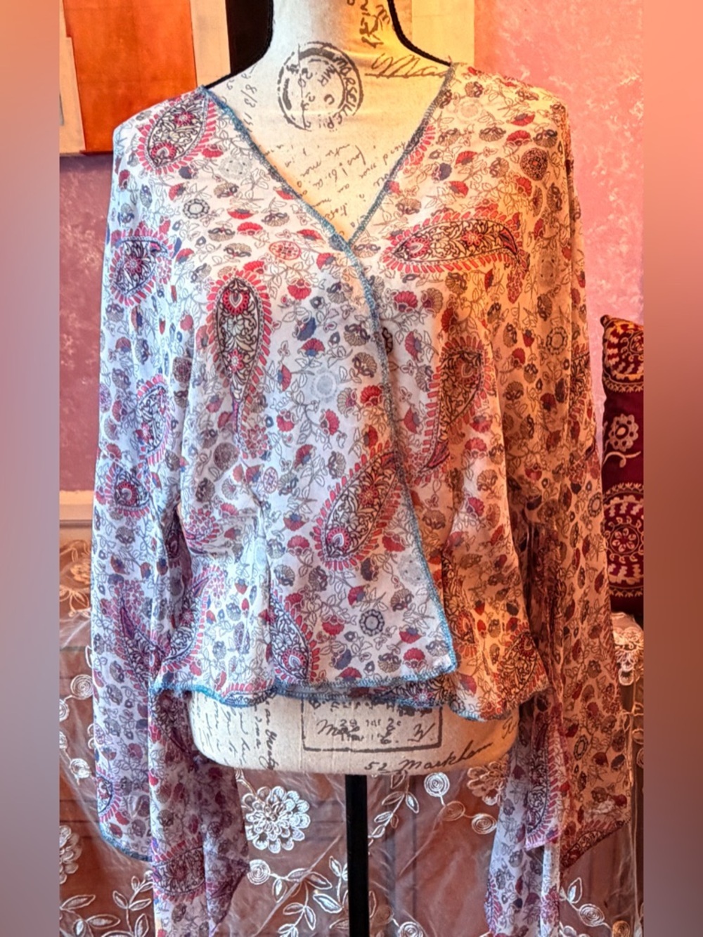 Tootsie’s Handmade Floral Paisley Kimono Style Blouse in Reds Pink and Cream - Picture 4 of 9